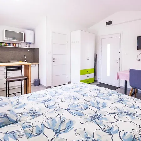Apartment&studio Gortan In Near Pula, Istria Appartamento