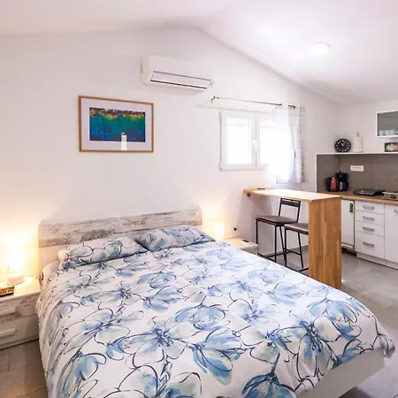 Apartment&studio Gortan In Near Pula, Istria * Marčana