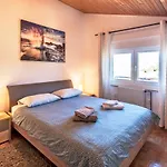 Gortan With Garden View In Marcana, Near Pula, Istria Istrien Апартаменты Marcana